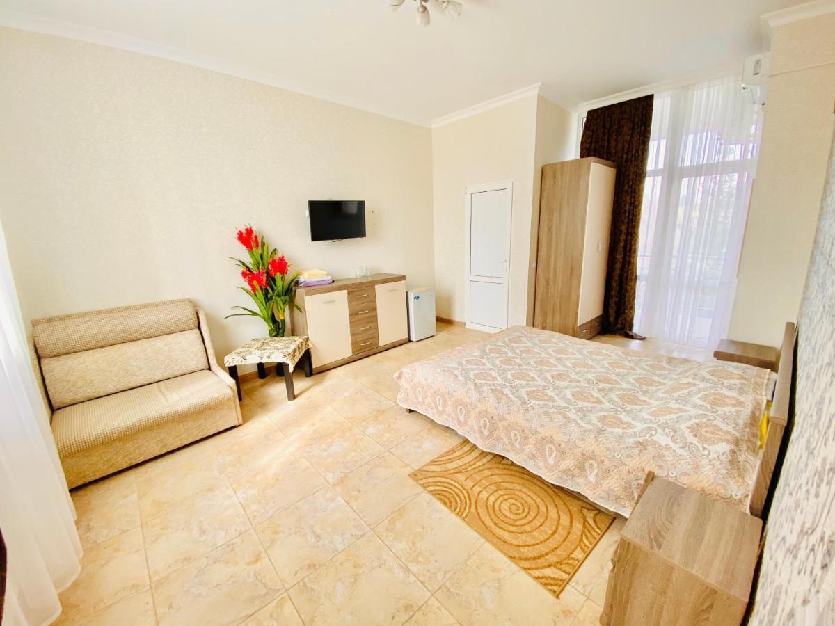 Мини-Отель Кристалл Gantiadi Exterior foto